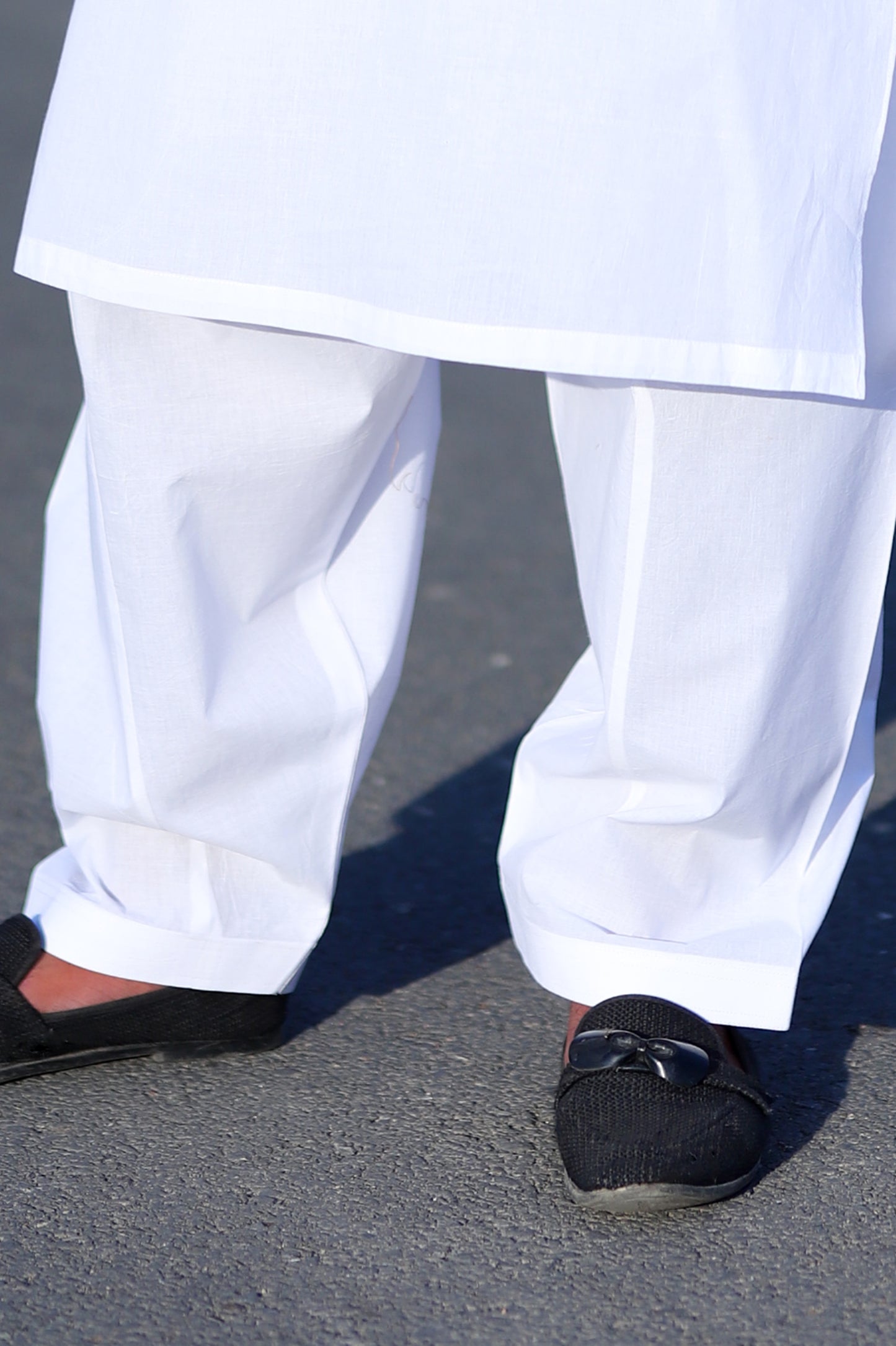 White Khaddar Shalwar Qameez